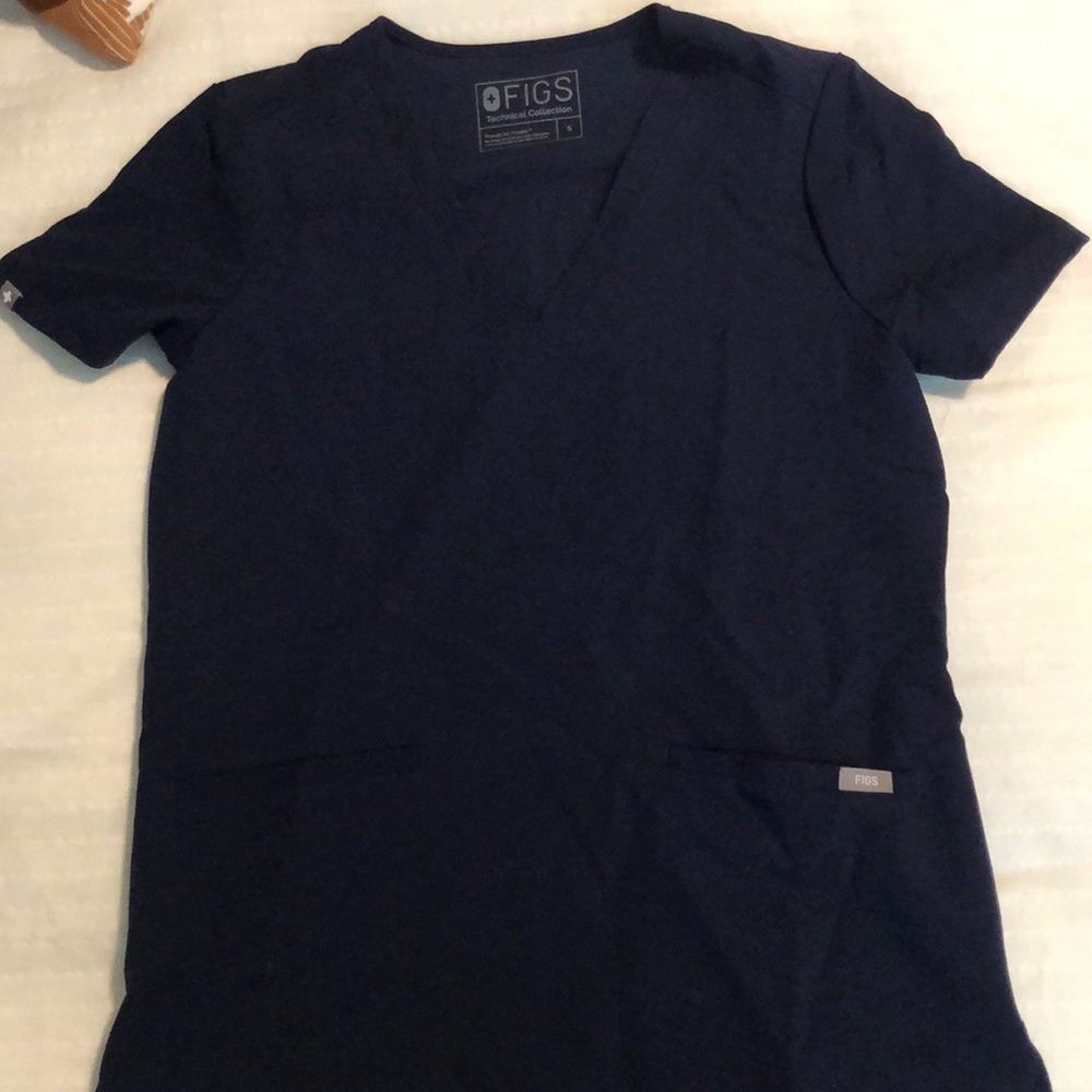 FIGS Womens scrub top